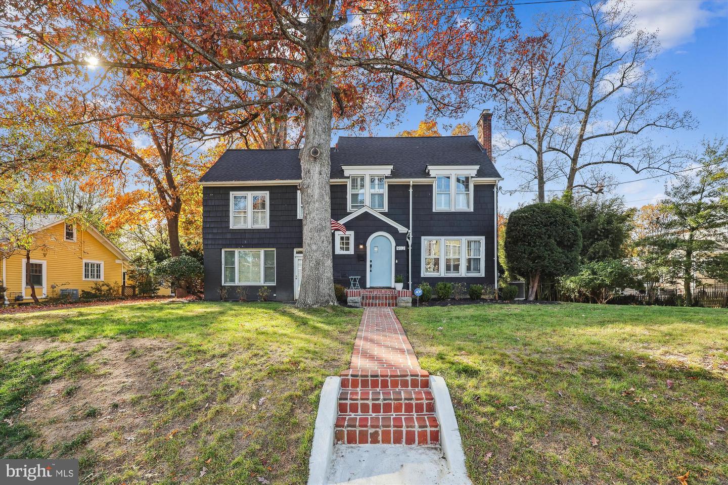 912 S Quincy Street, Arlington