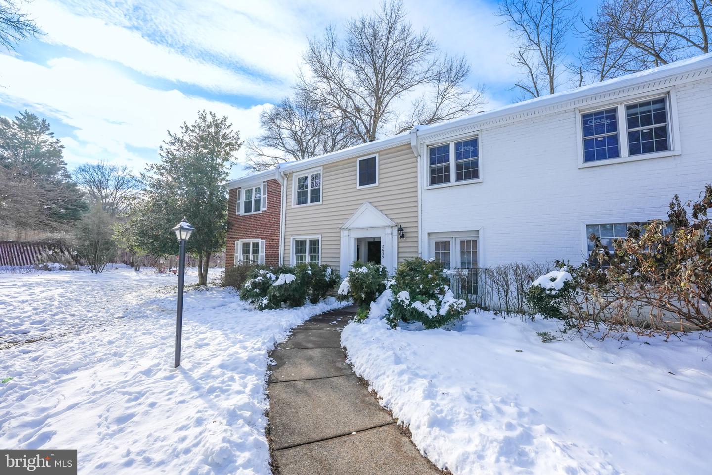 2659 S Walter Reed Drive #d, Arlington