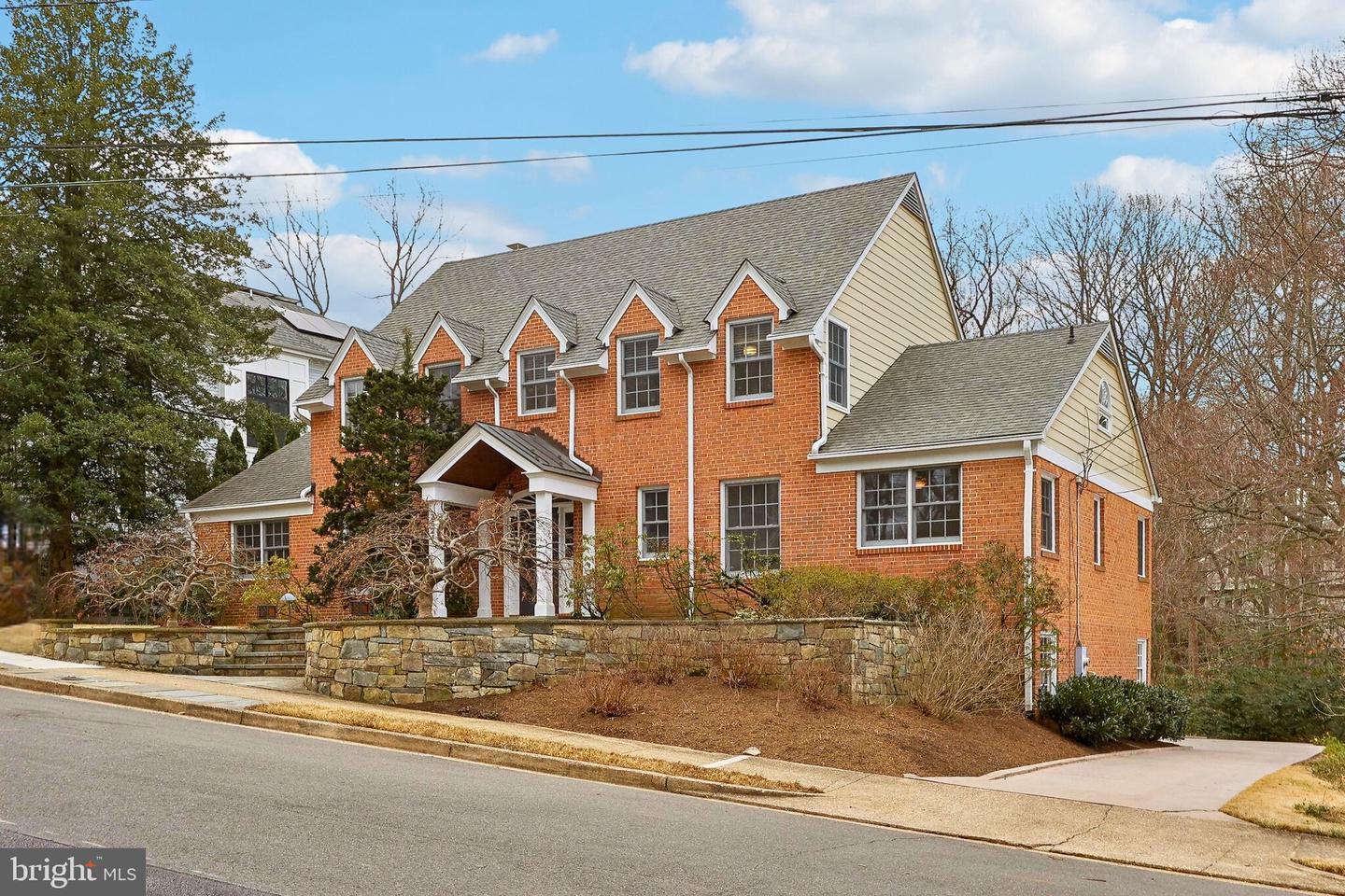 3624 N Nelson Street, Arlington