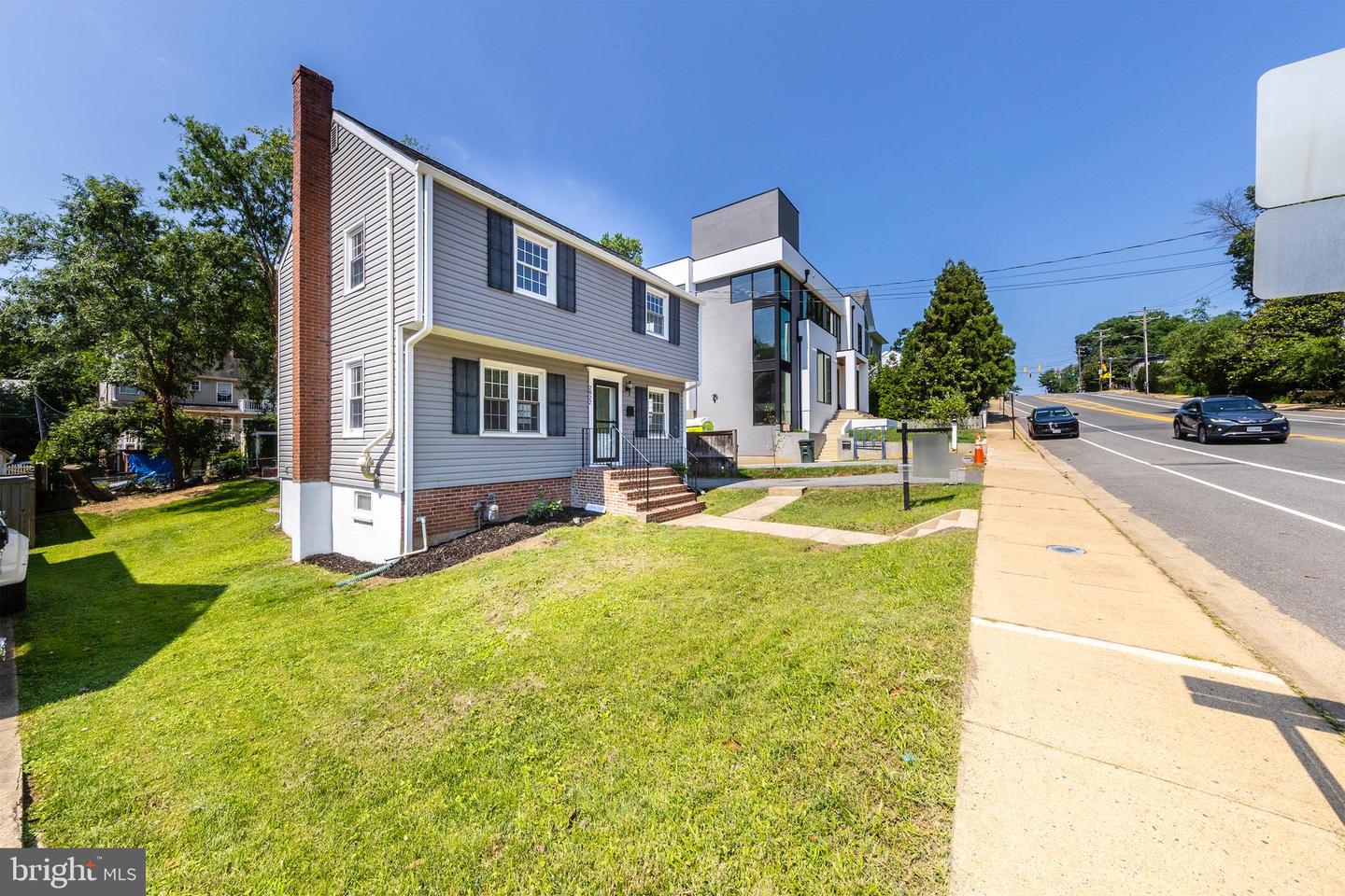 2822 Lorcom Lane, Arlington