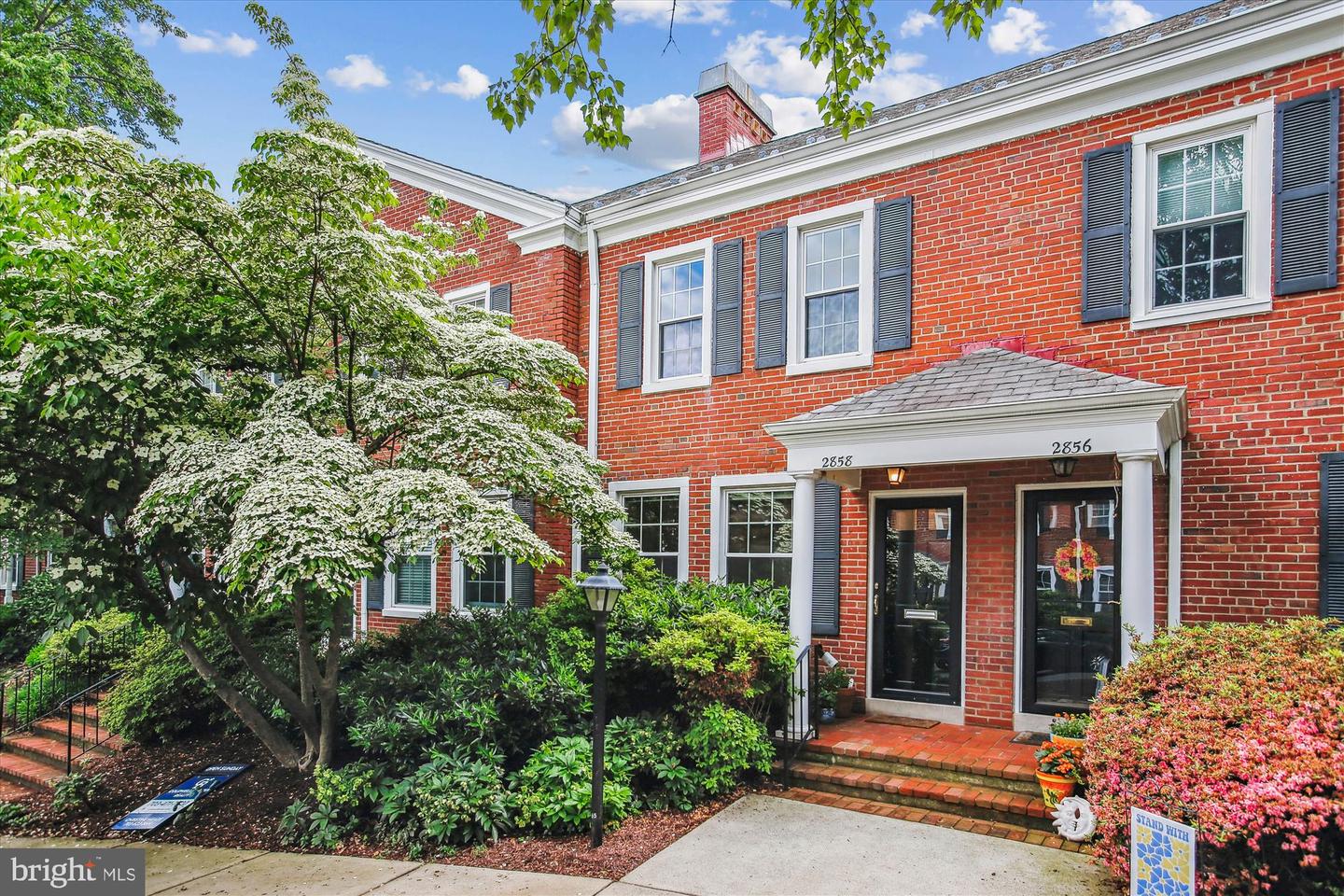 2858 S Abingdon Street, Arlington