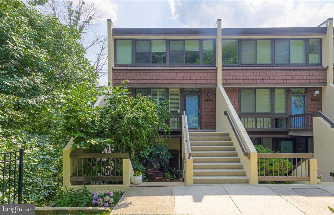 2330 S Quincy Street #1, Arlington