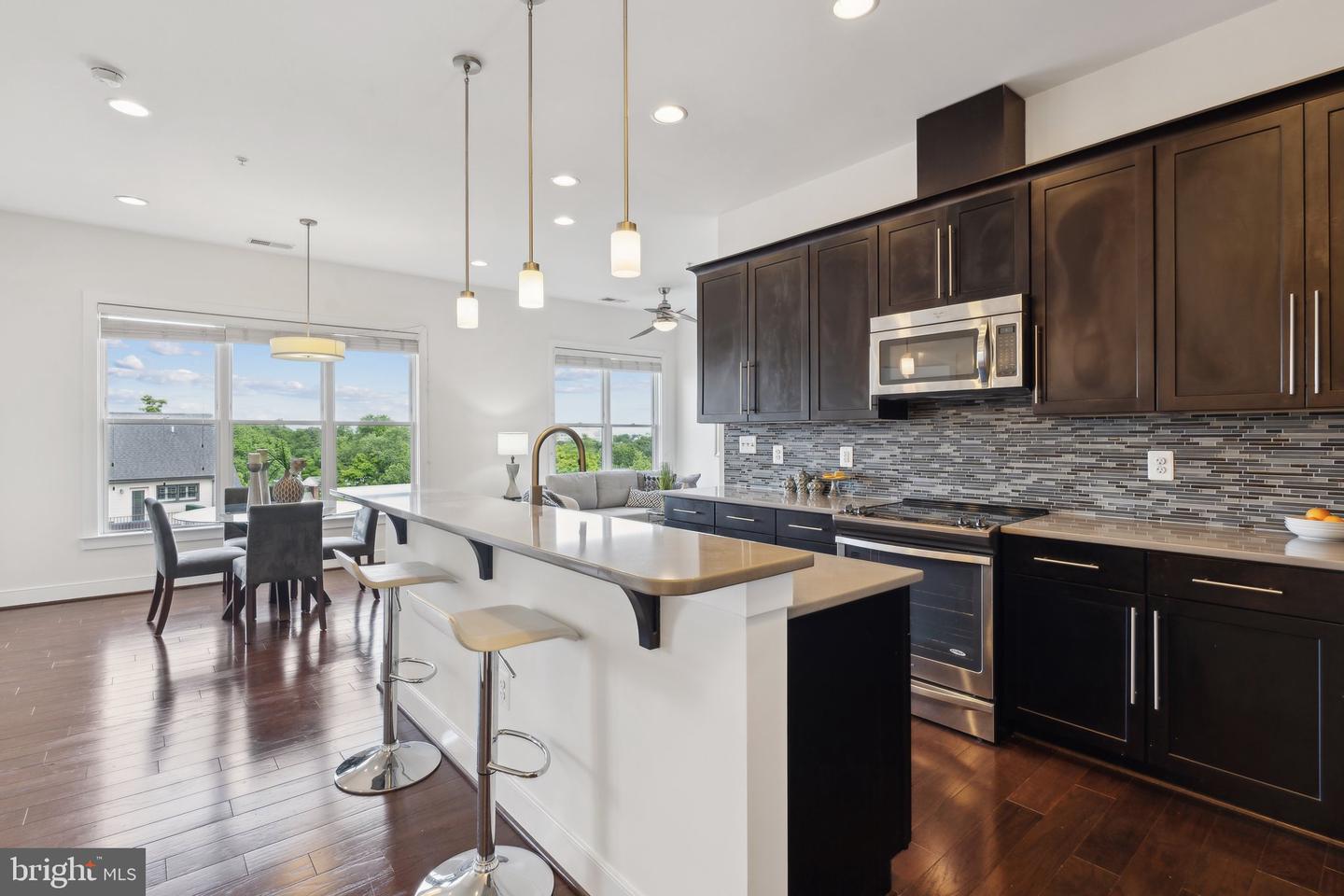 1107 S Walter Reed Drive S #502, Arlington