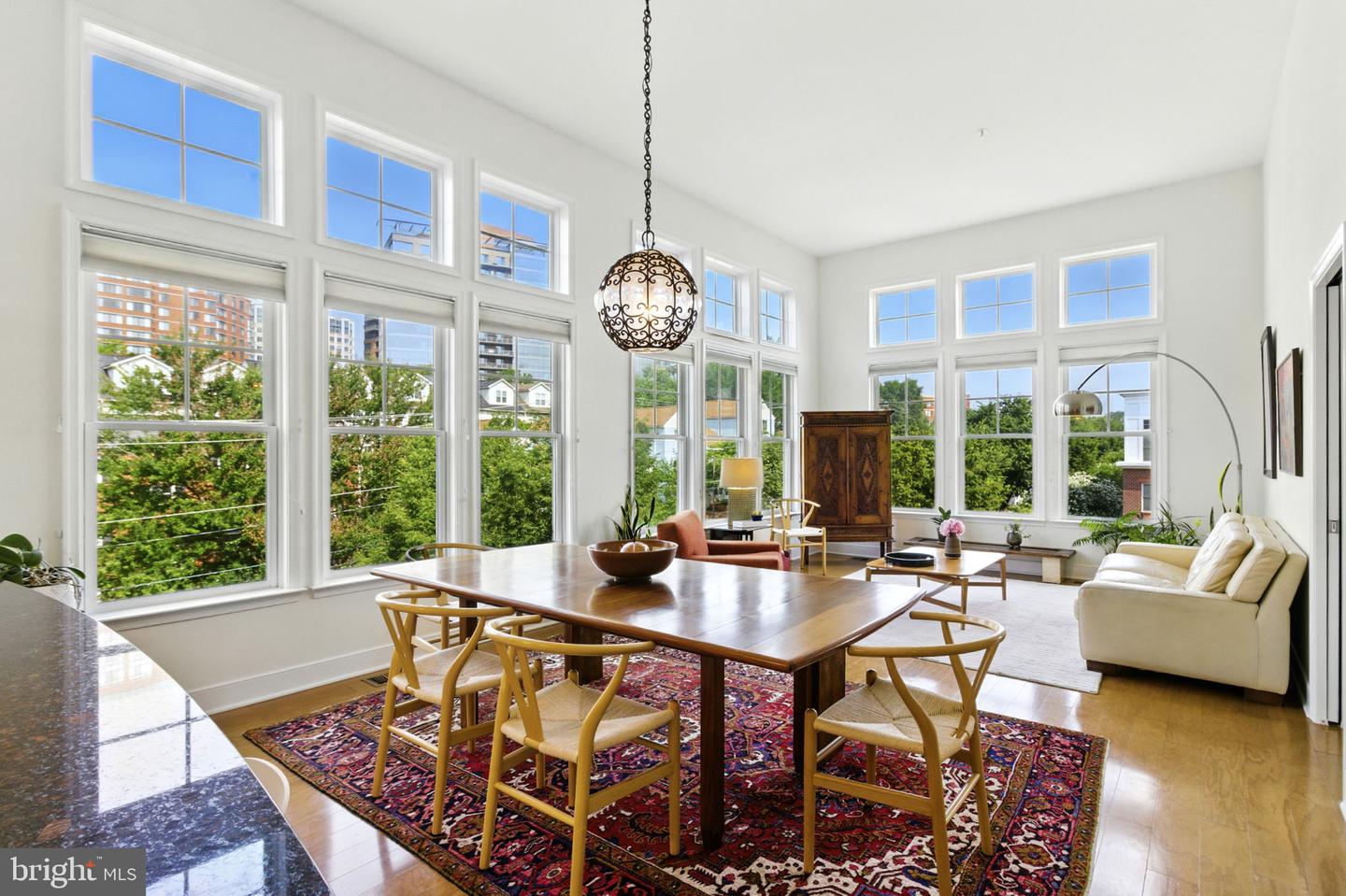 1418 N Rhodes Street #b422, Arlington