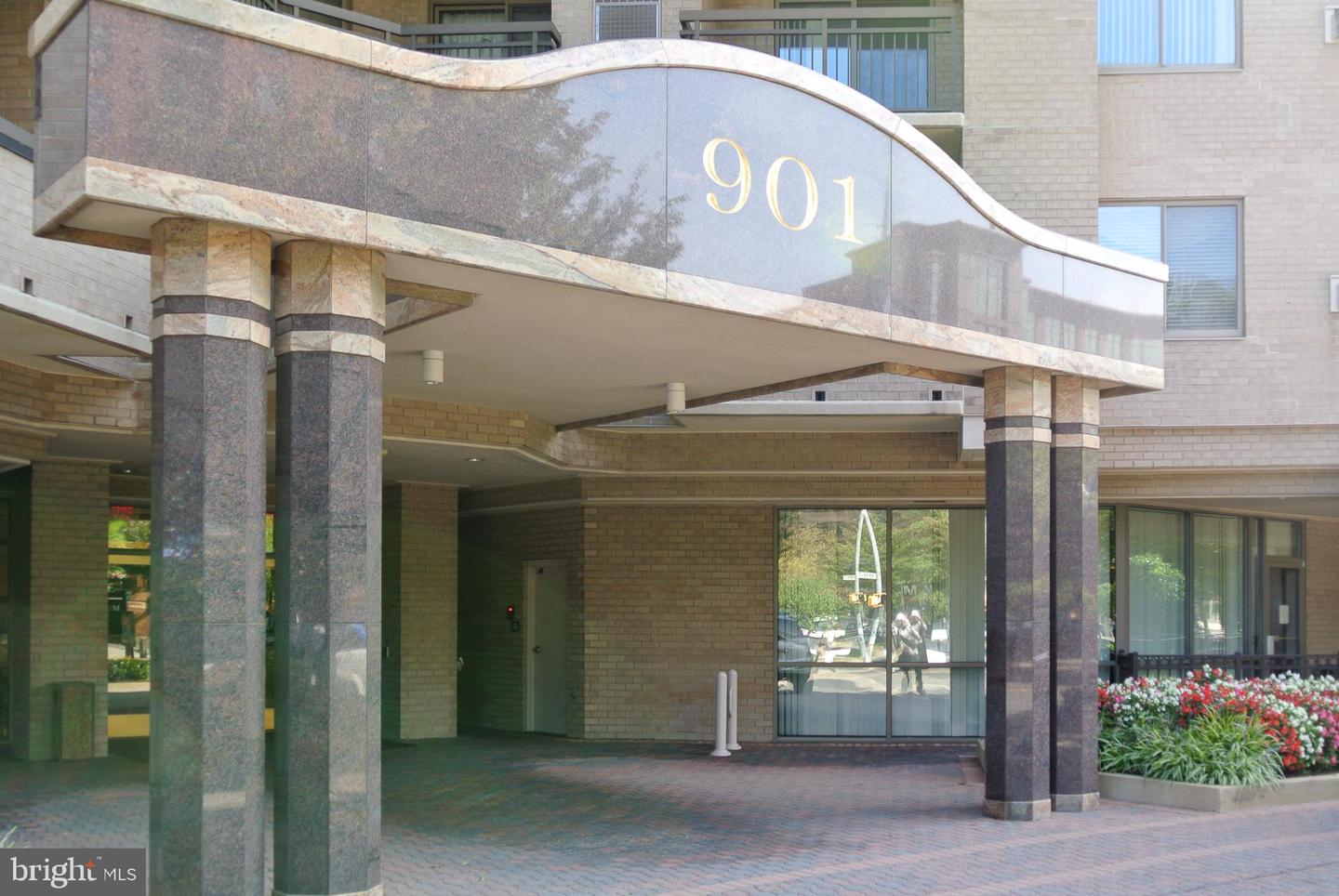 901 N Monroe Street #308, Arlington