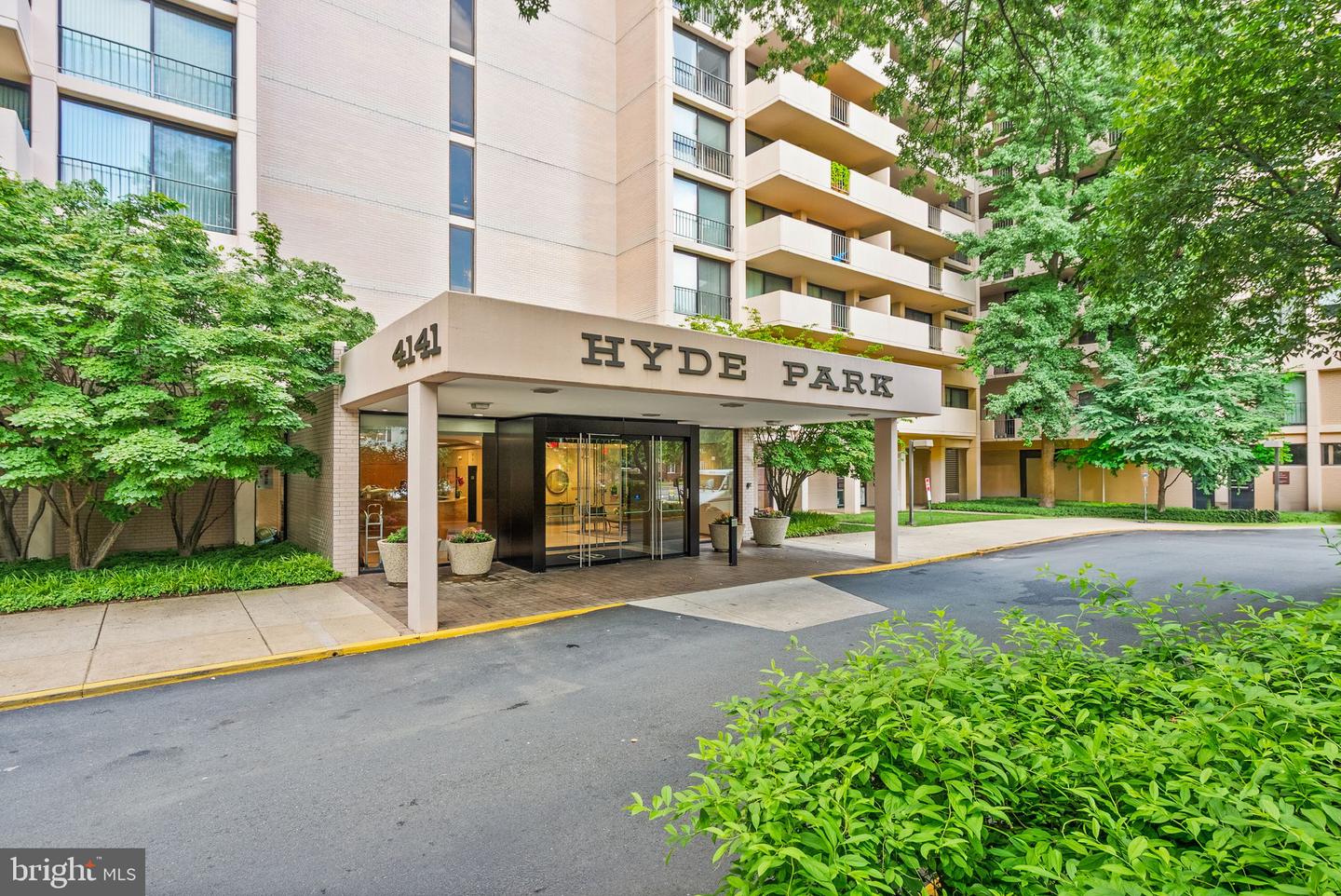 4141 N Henderson Road #518, Arlington