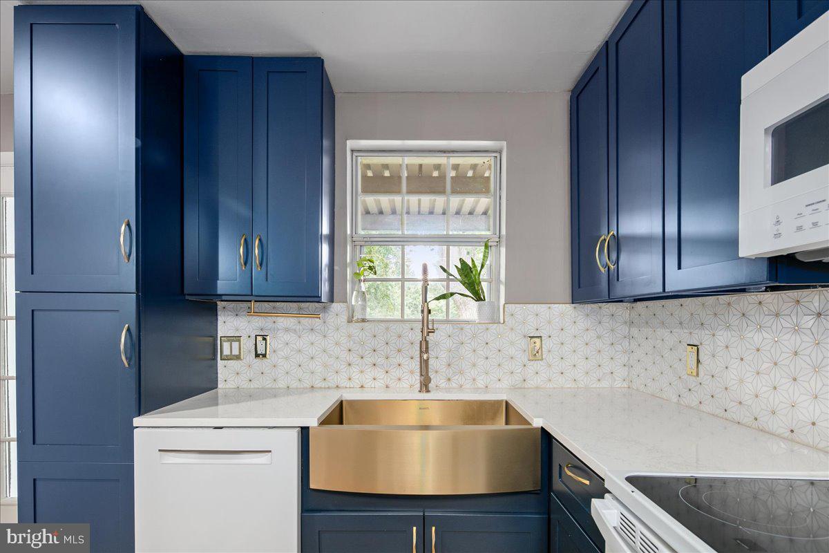 2833 S Wakefield Street #c, Arlington