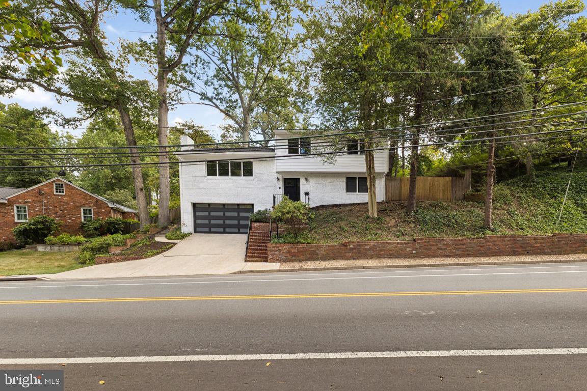 3209 Military Road