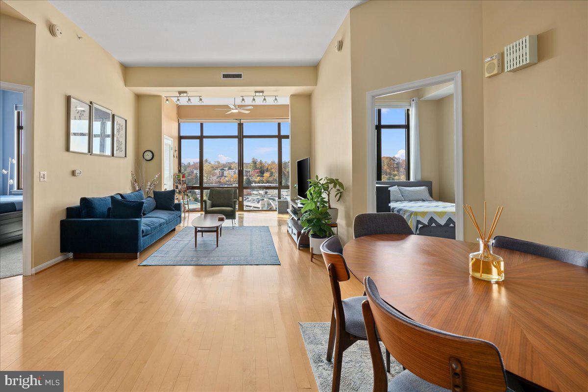 2720 S Arlington Mill Drive #1107, Arlington