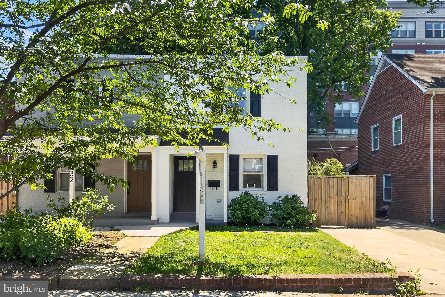 3234 9th Street S, Arlington
