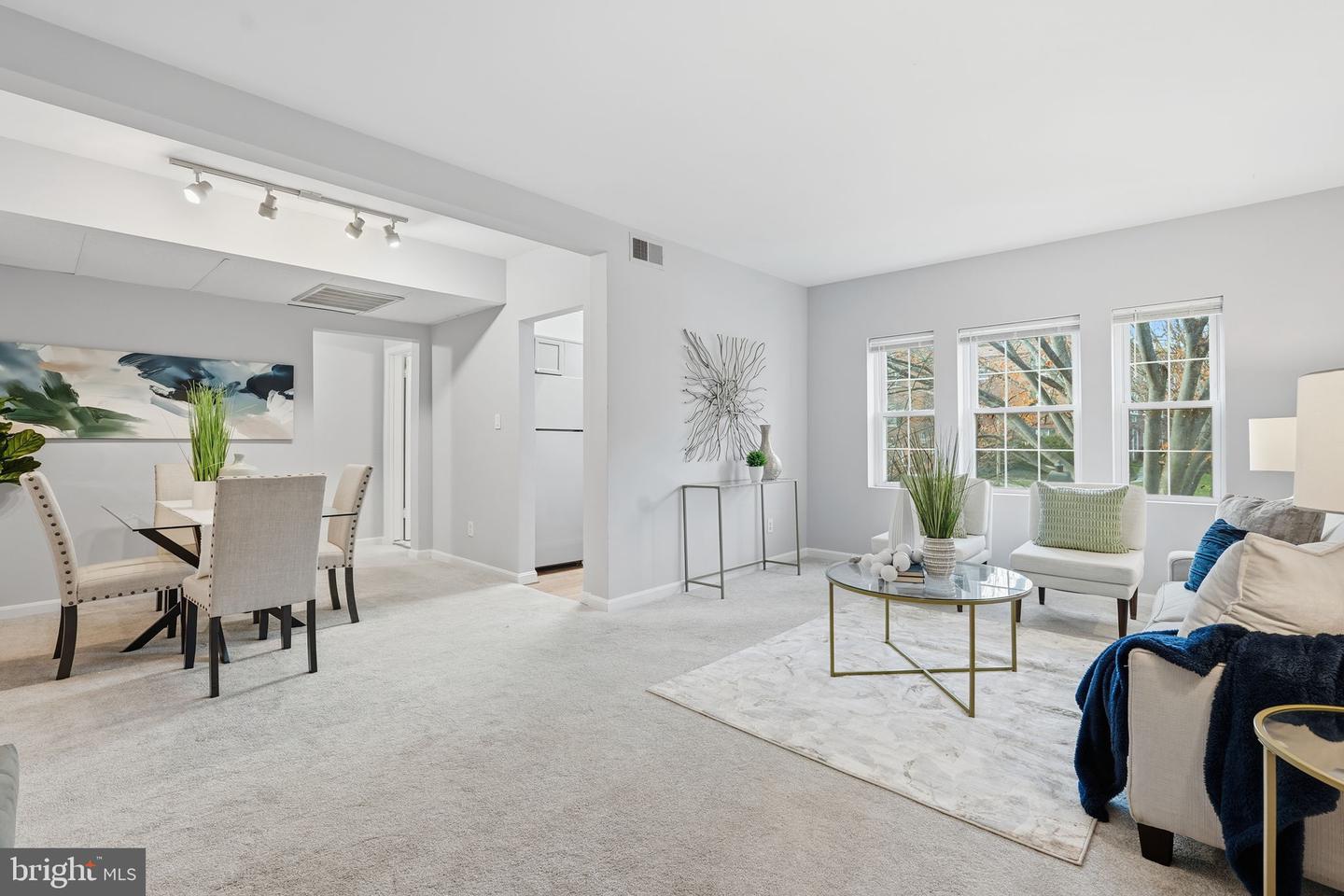 1909 N Rhodes Street #30, Arlington