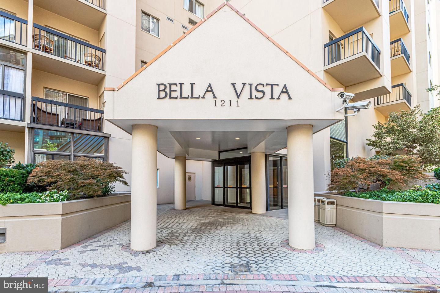 1211 S Eads Street #1011, Arlington
