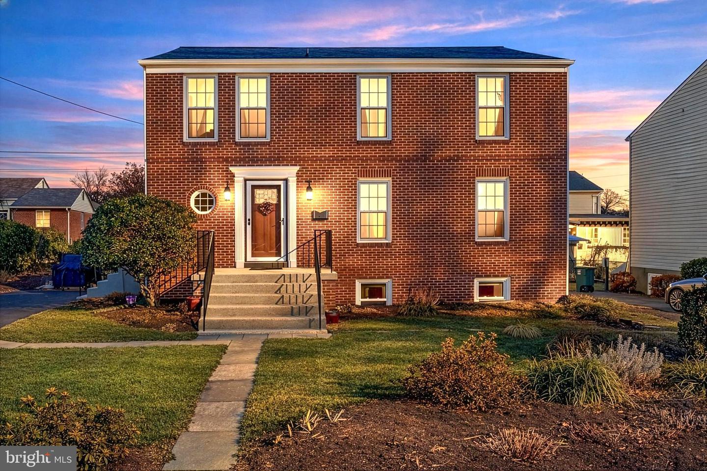 535 S Lancaster Street, Arlington