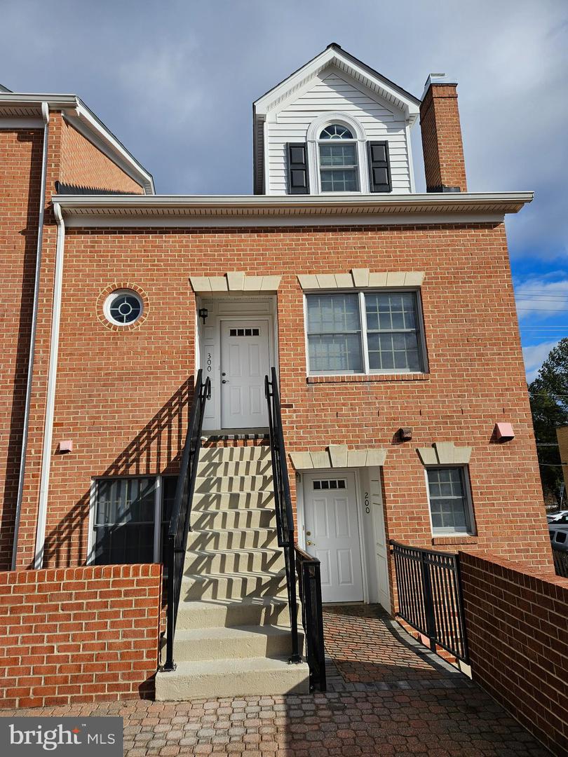 6908 Fairfax Drive #300, Arlington