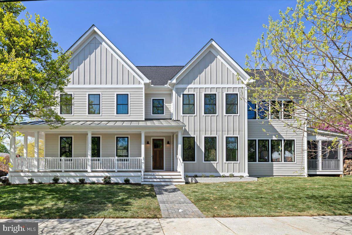733 S Wayne Street, Arlington