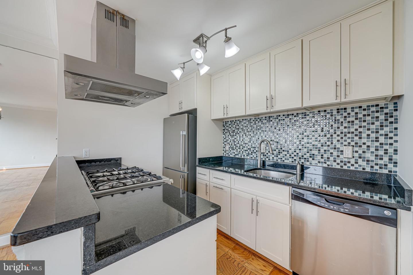 4390 Lorcom Lane #810, Arlington
