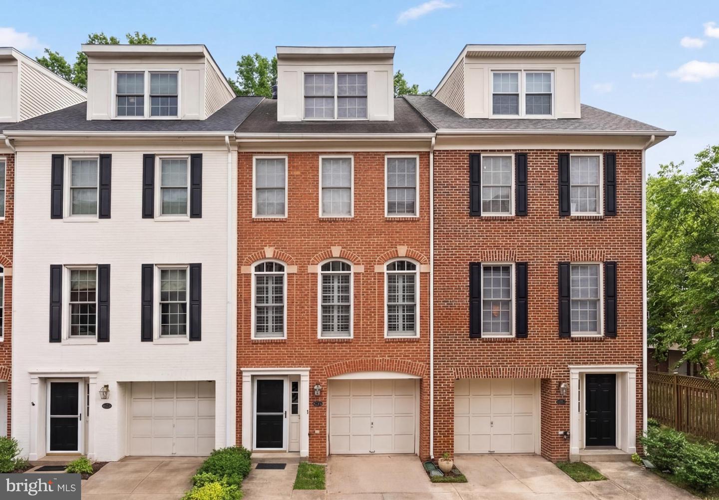 504 N Thomas Street #E, Arlington