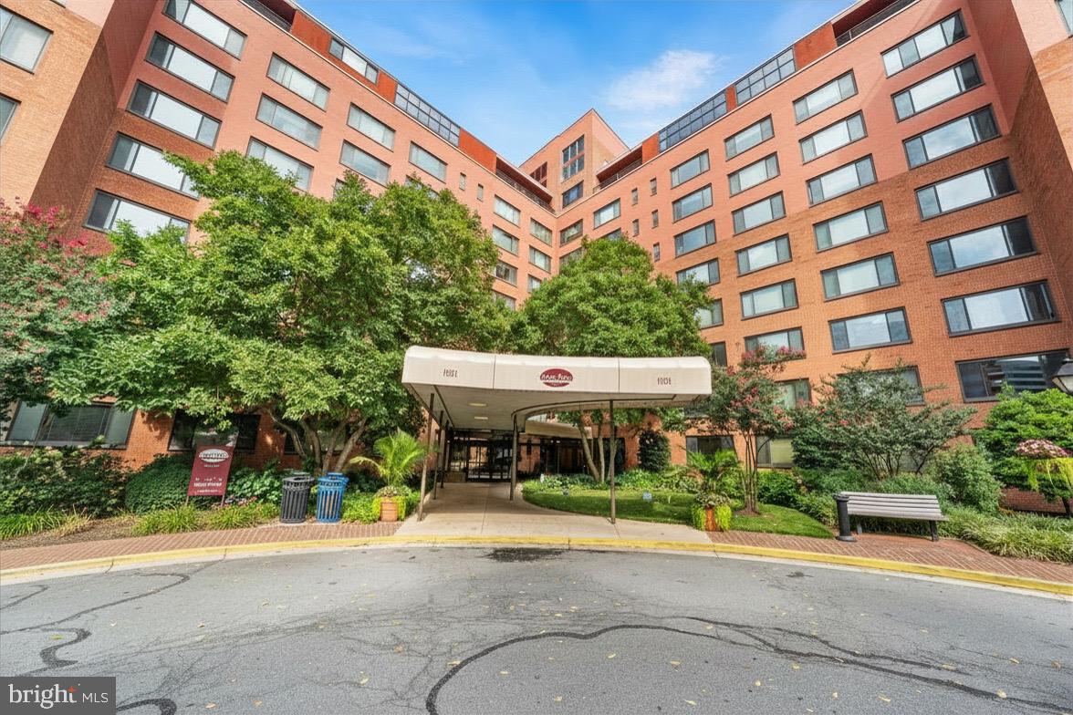 1021 Arlington Boulevard #241