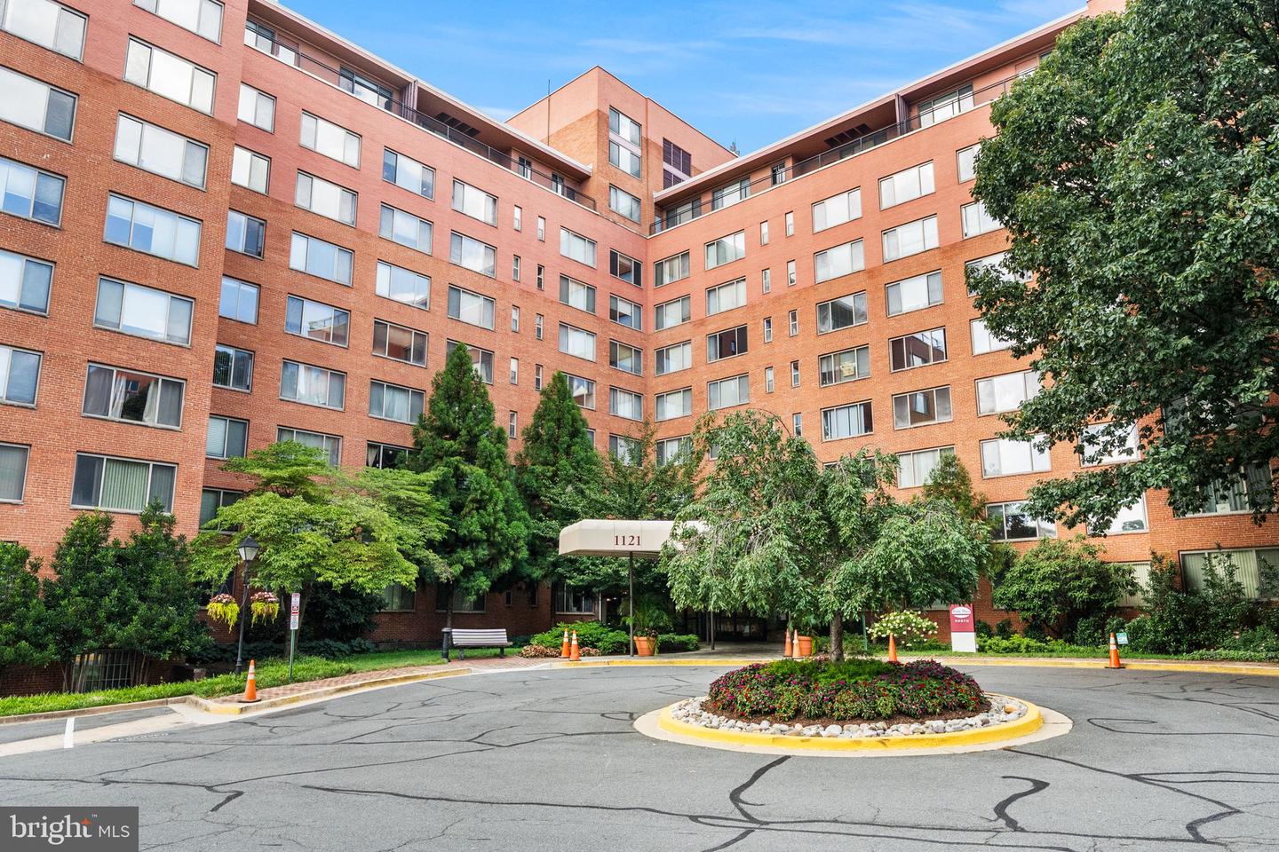 1121 Arlington Boulevard #534