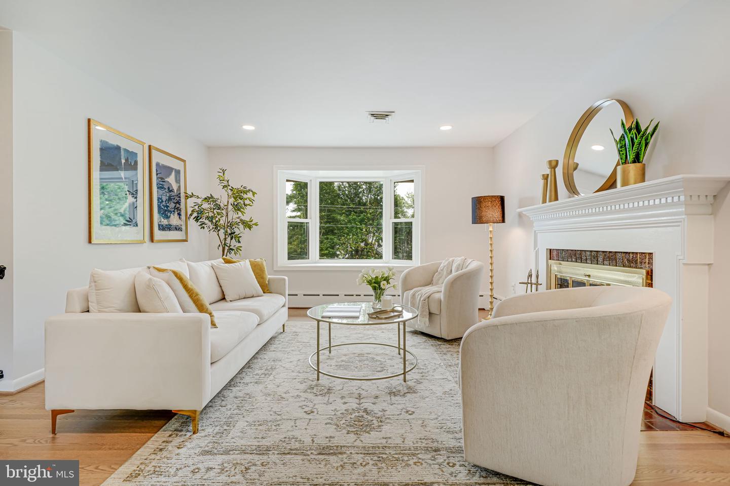 2566 Military Road, Arlington