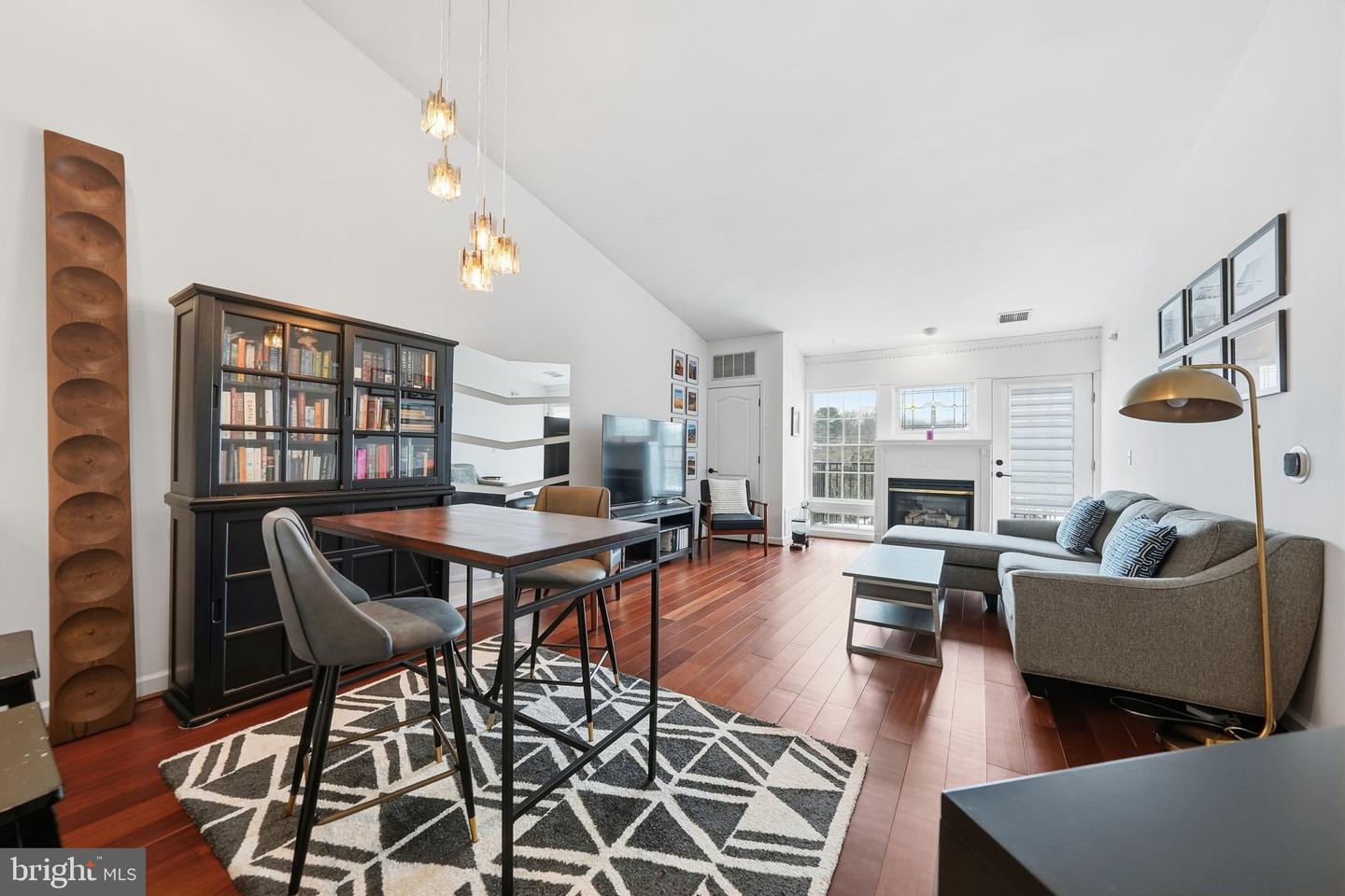 6940 Fairfax Drive #406, Arlington