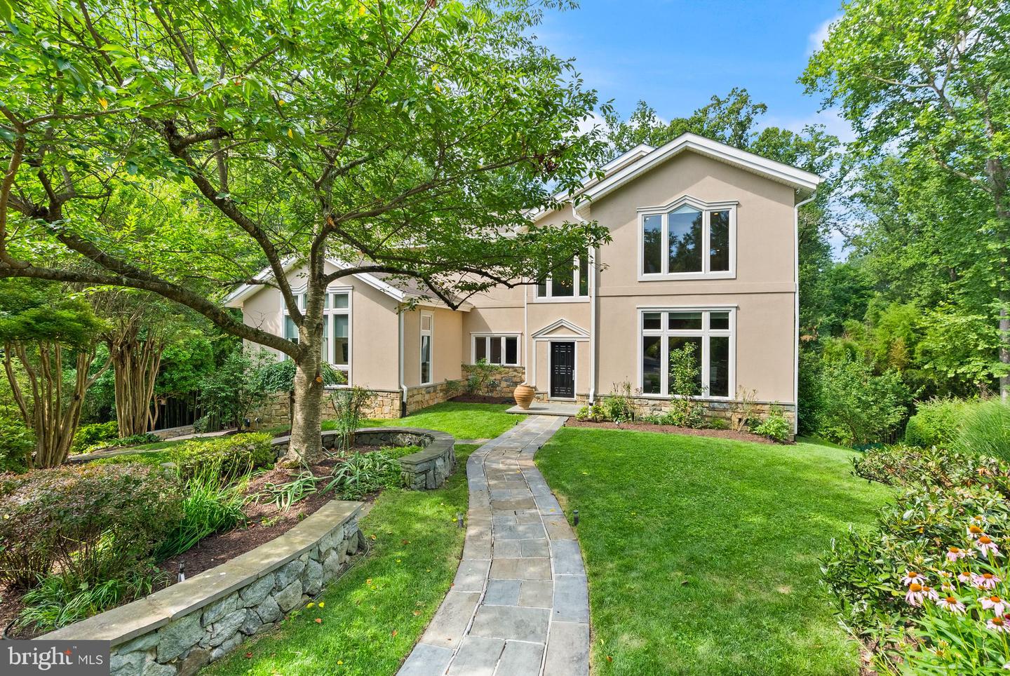 3100 N Monroe Street, Arlington