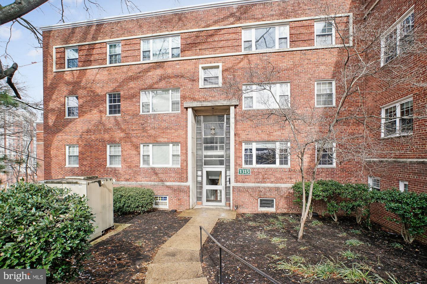 1315 N Ode Street #704, Arlington