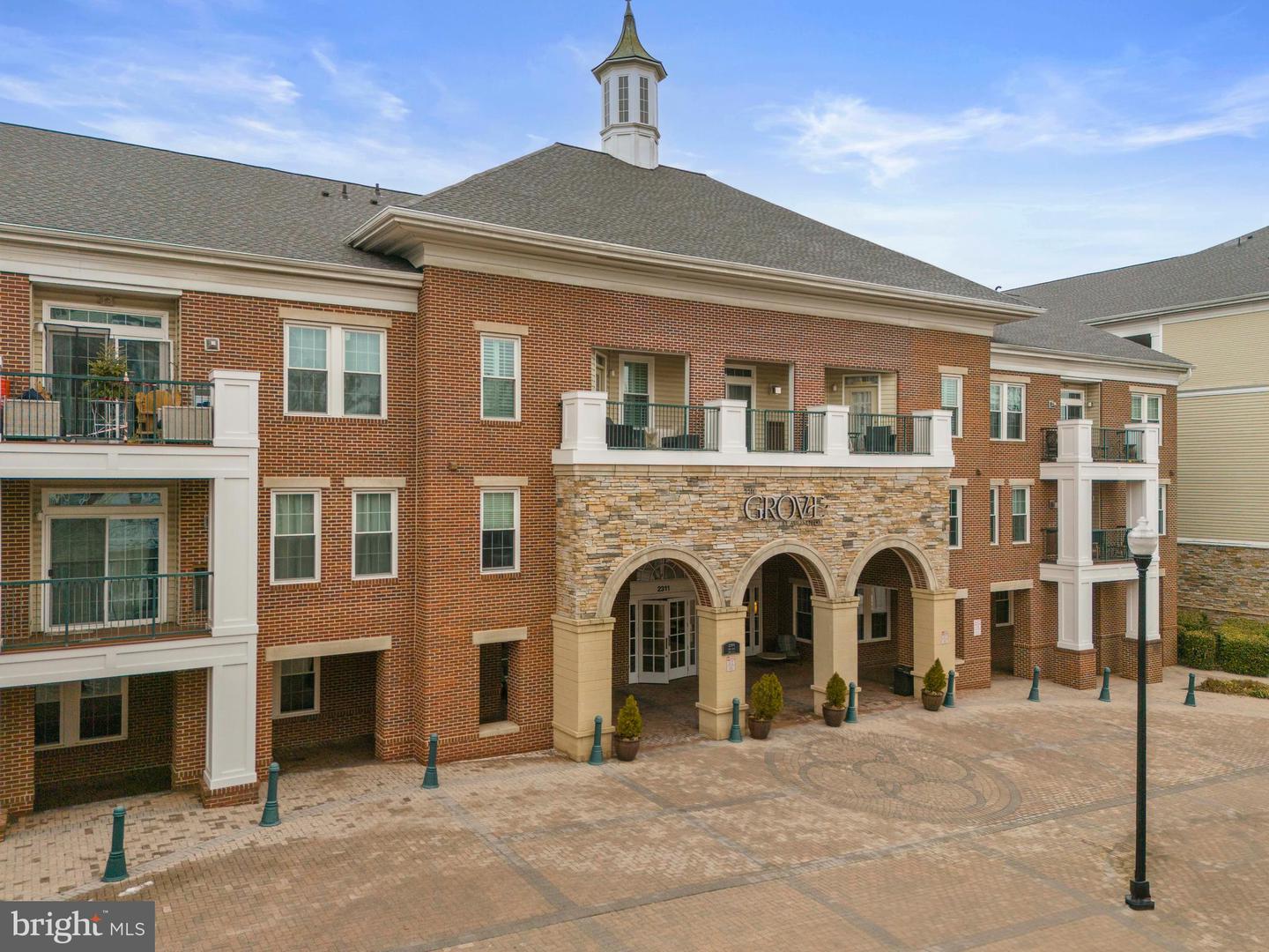2321 25th Street S #2-106, Arlington