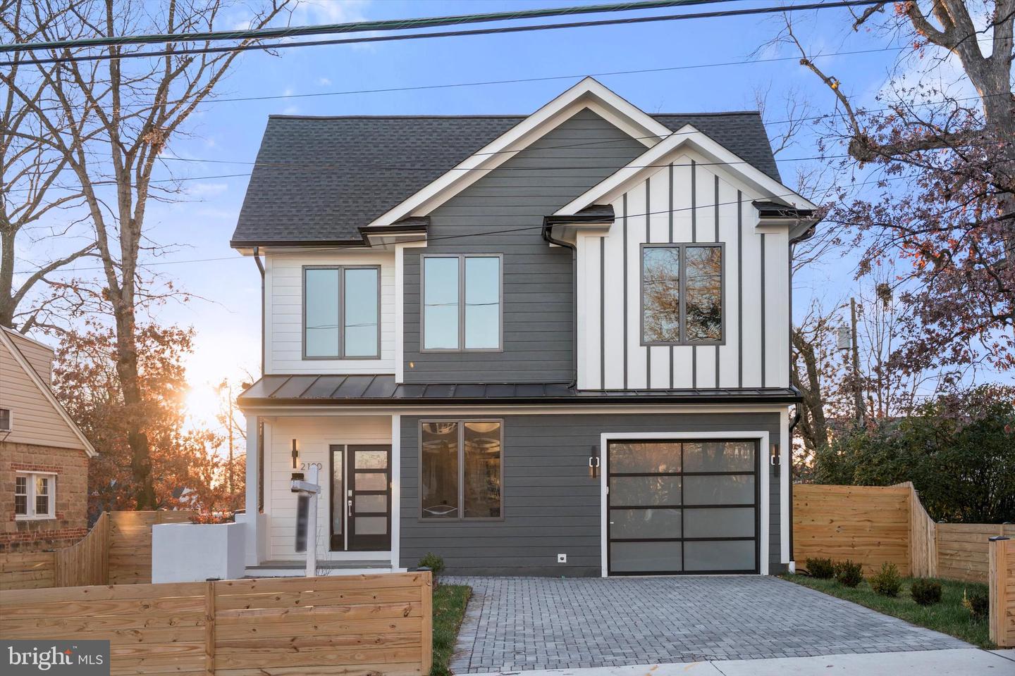 2100 S Nelson Street, Arlington
