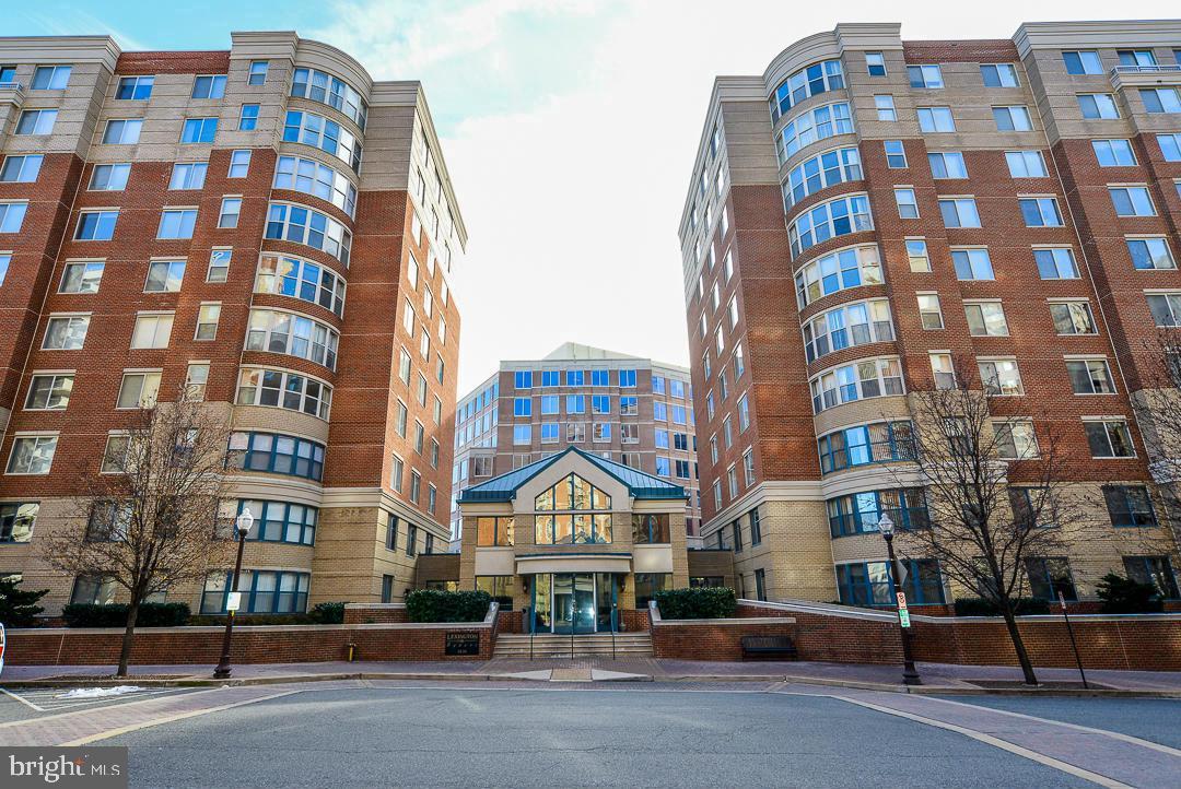 3830 9th Street N #202w, Arlington