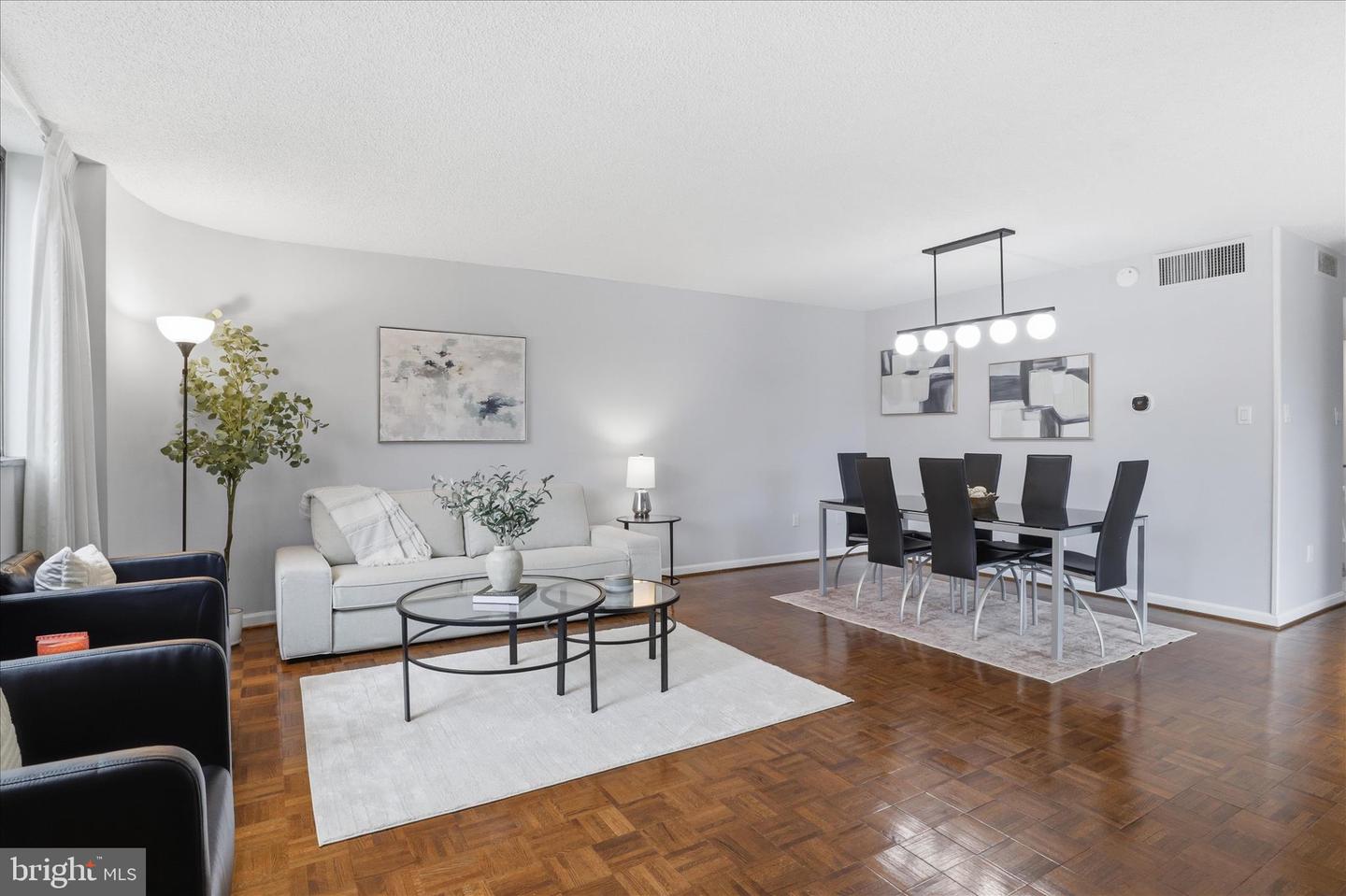 1101 S Arlington Ridge Road #201, Arlington