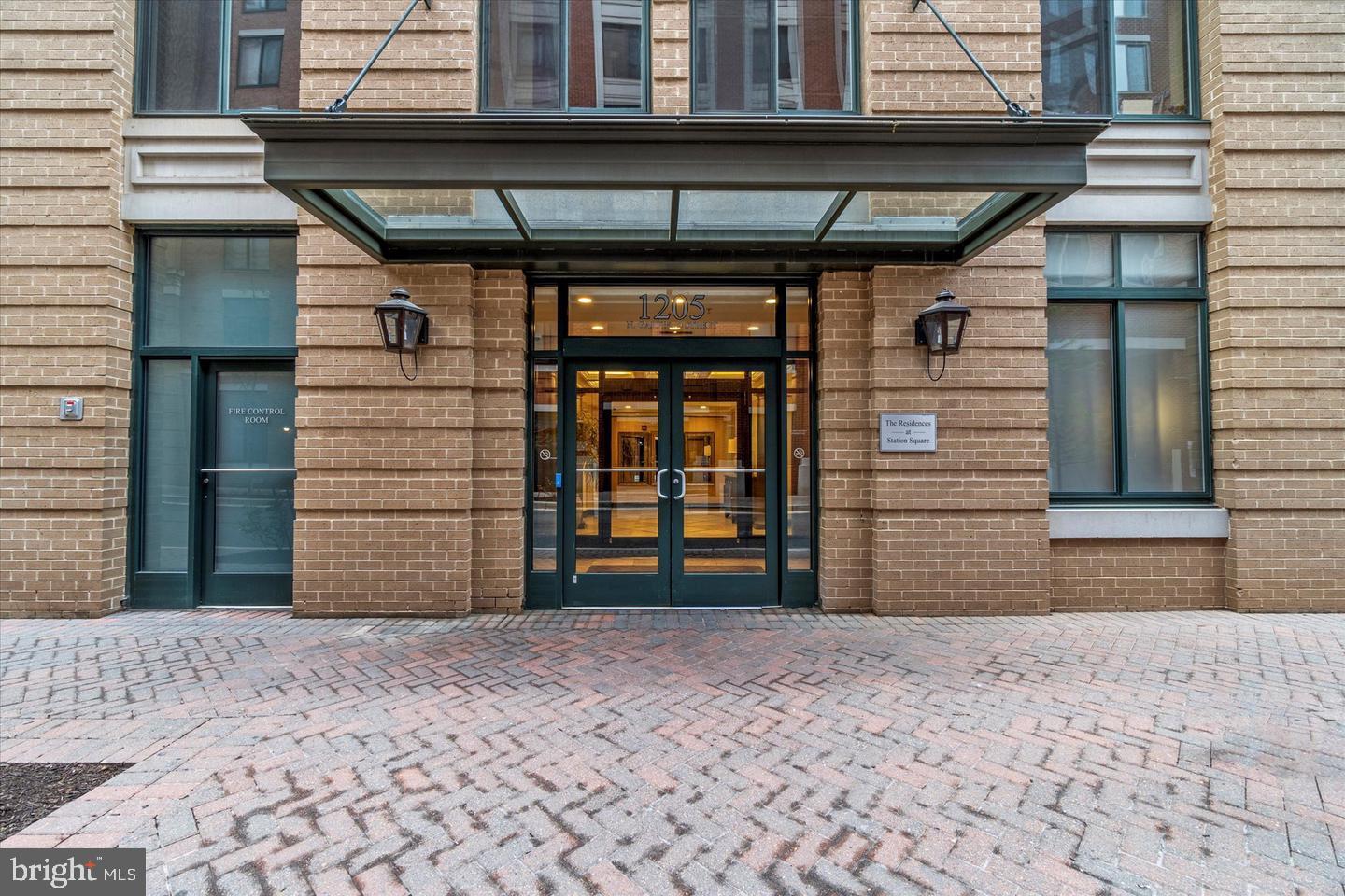 1205 N Garfield Street #908, Arlington
