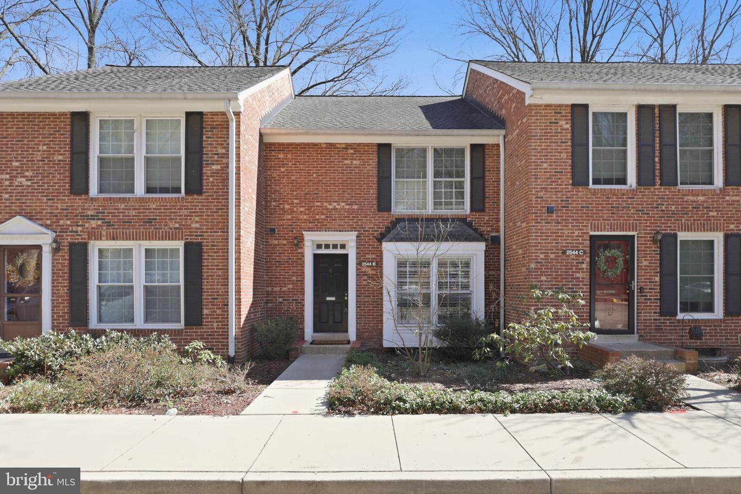 2544 S Walter Reed Drive #b, Arlington