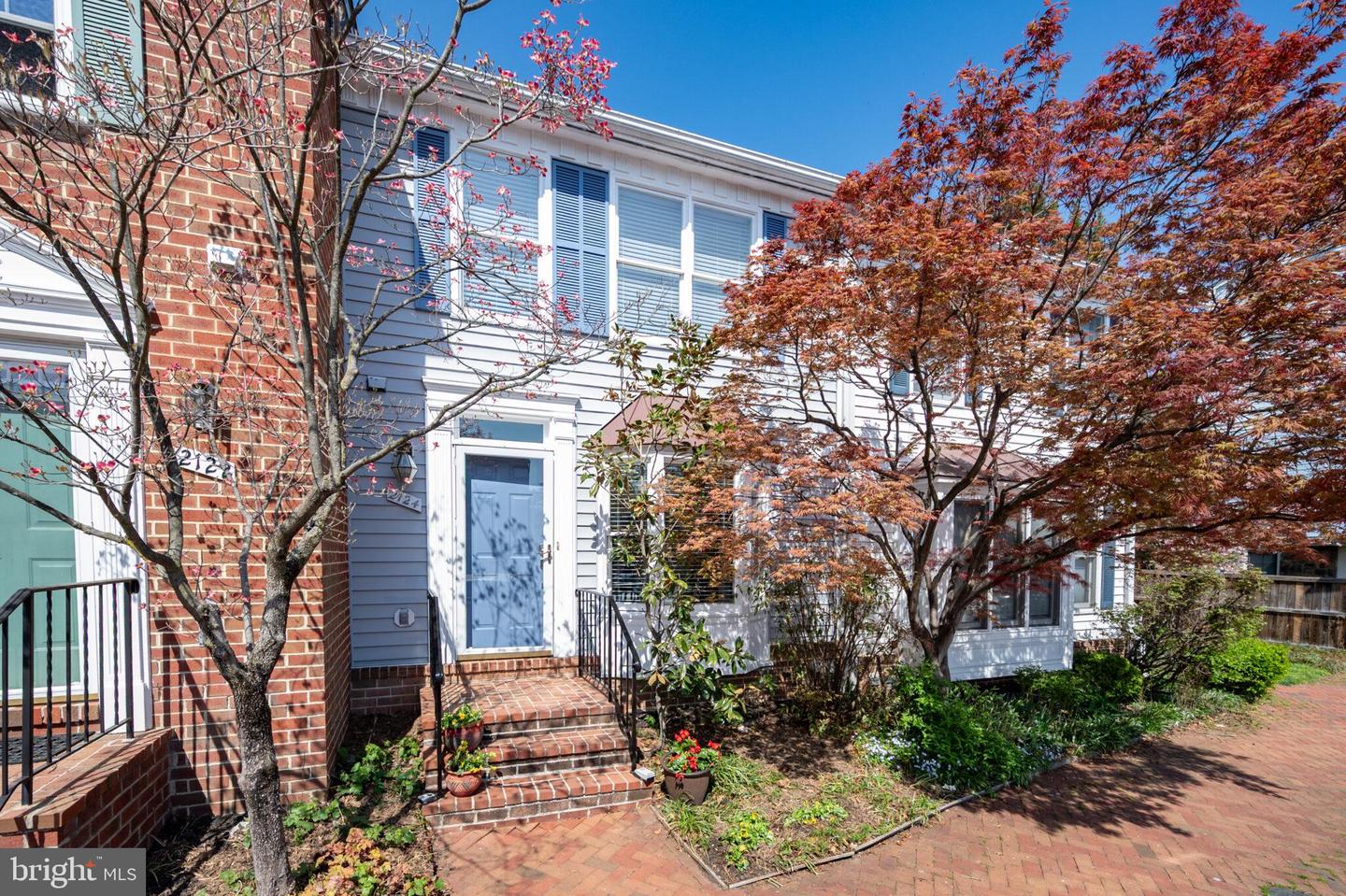 2124 N Tazewell Court, Arlington
