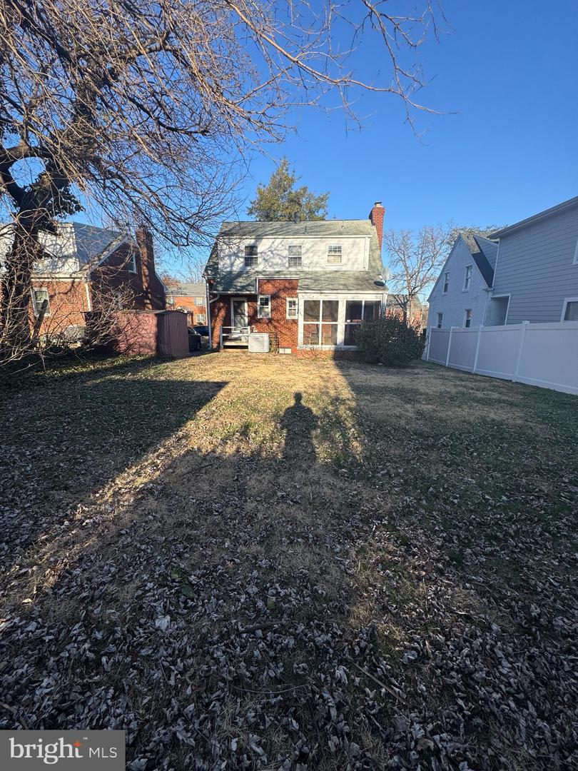 22 N Garfield Street, Arlington