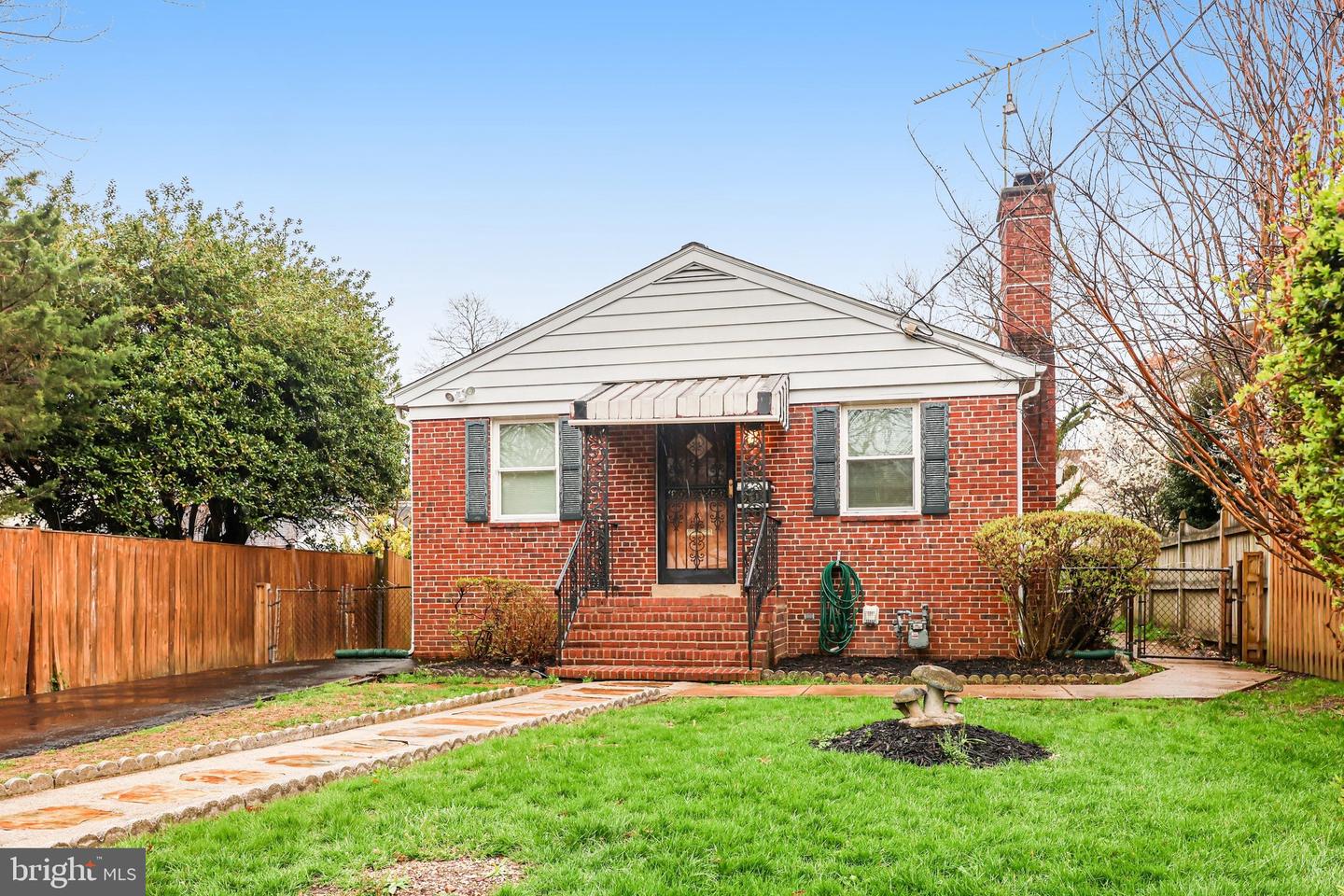 5618 7th Street N, Arlington