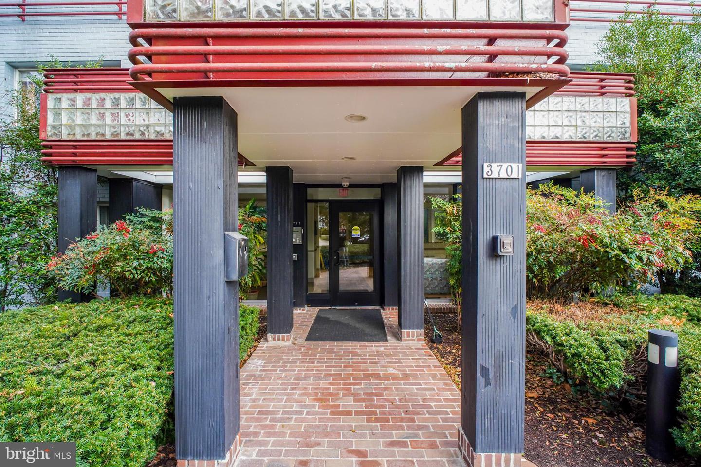 3701 5th Street S #106, Arlington