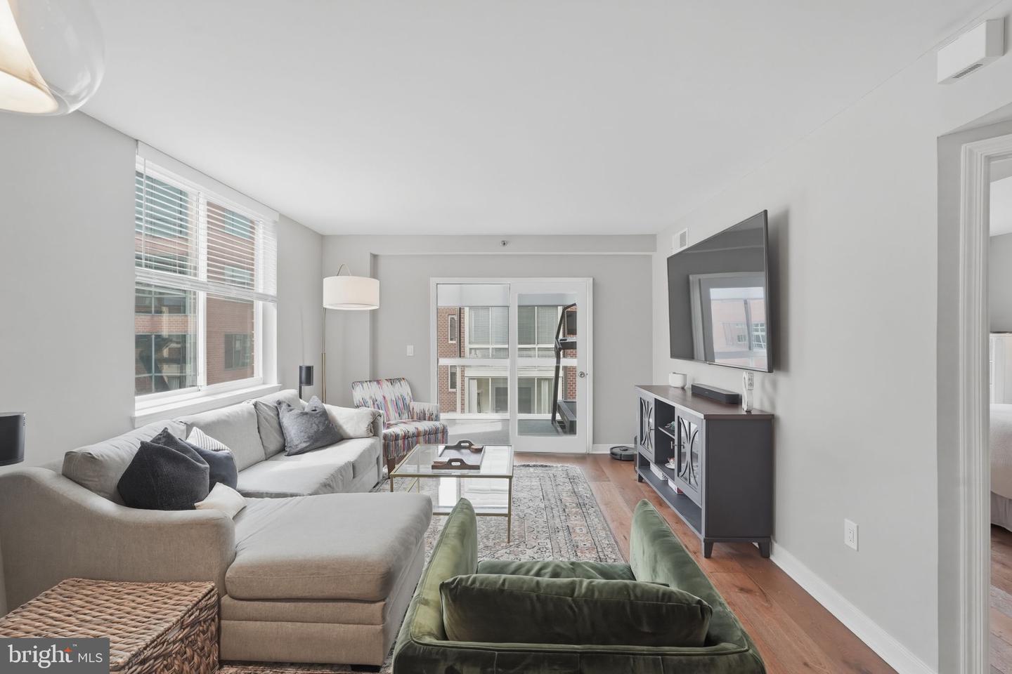 1050 N Taylor Street #1-601, Arlington