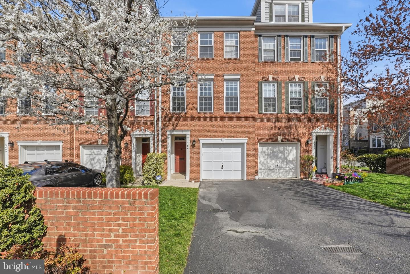 3605 12th Street S, Arlington