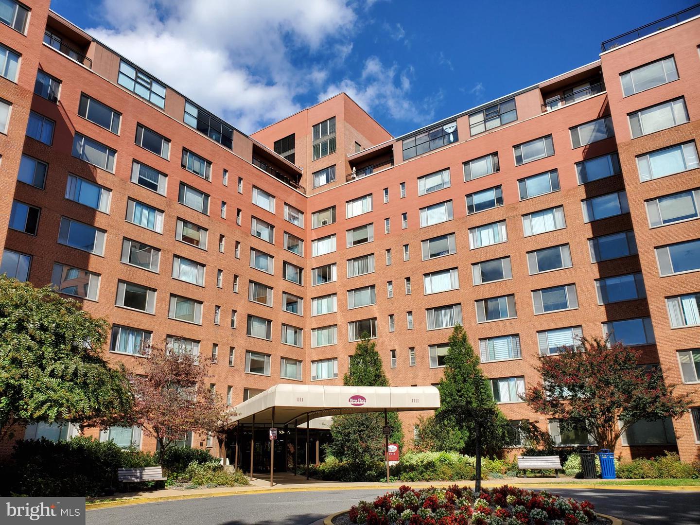 1111 N Arlington Boulevard #623, Arlington