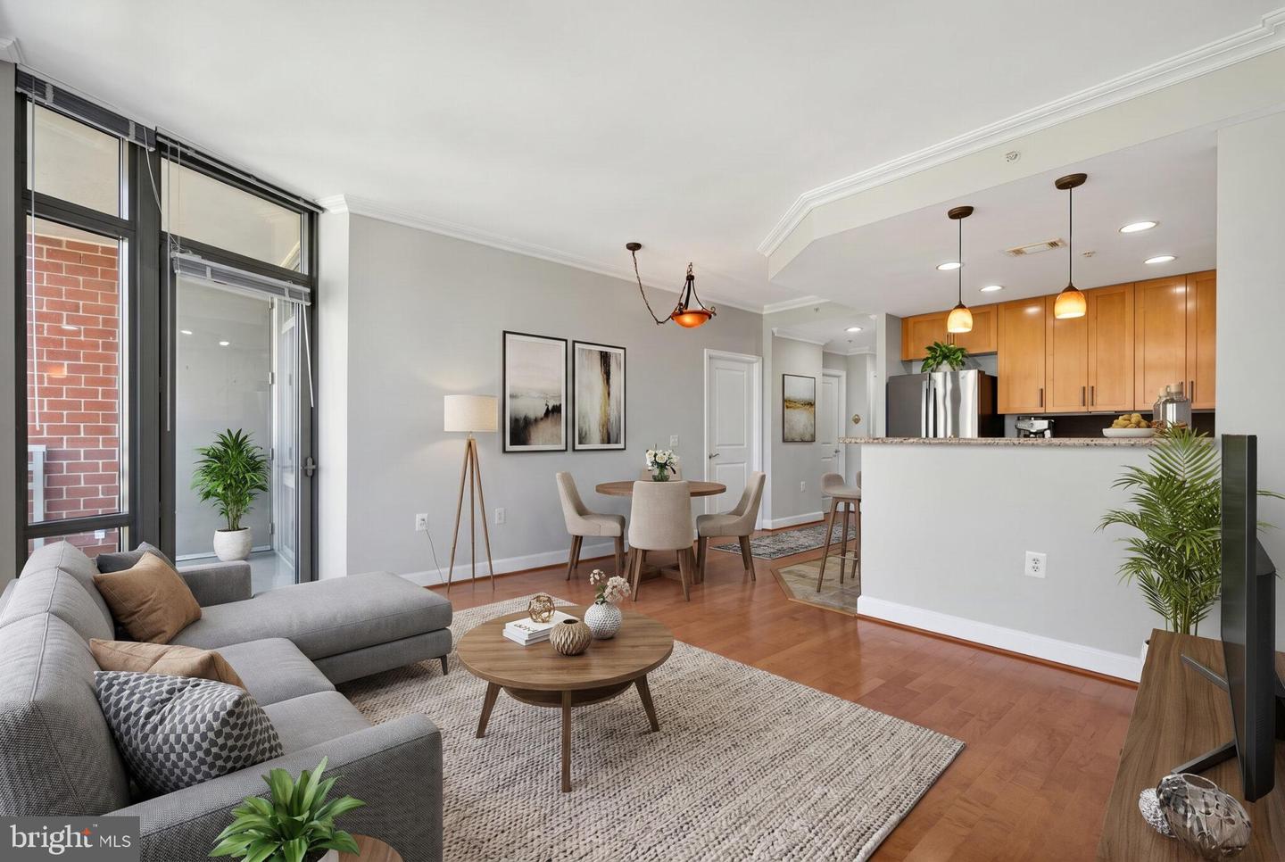 3650 S Glebe Road #445