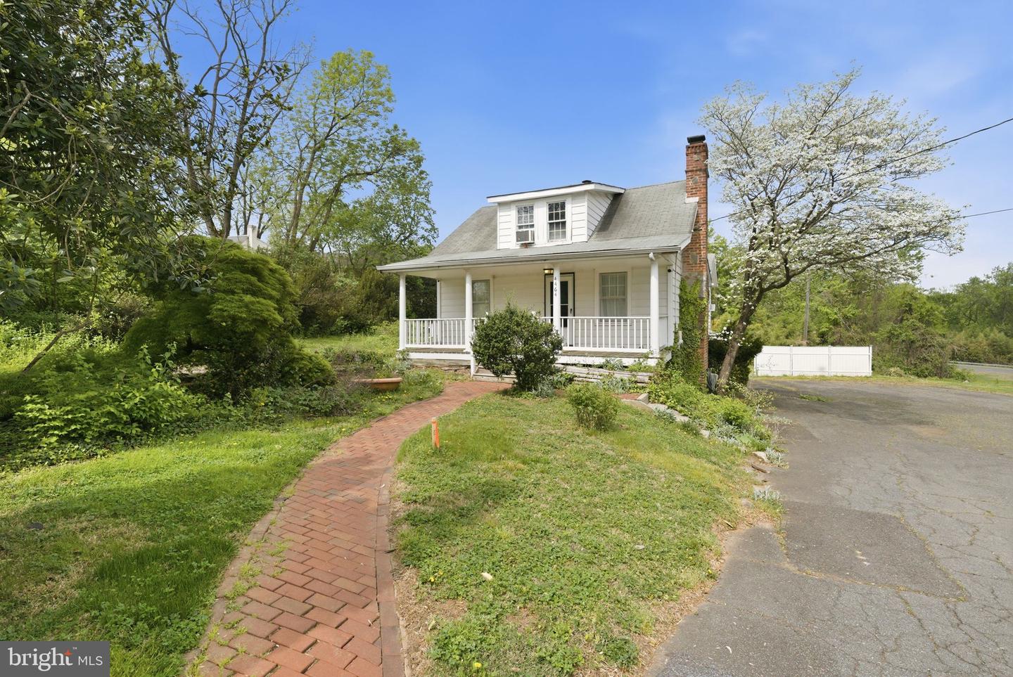 4464 N Old Glebe Road