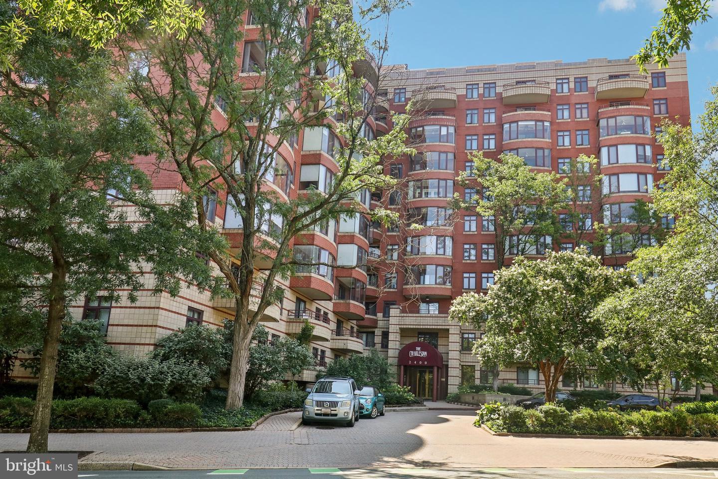 2400 Clarendon Boulevard #113, Arlington