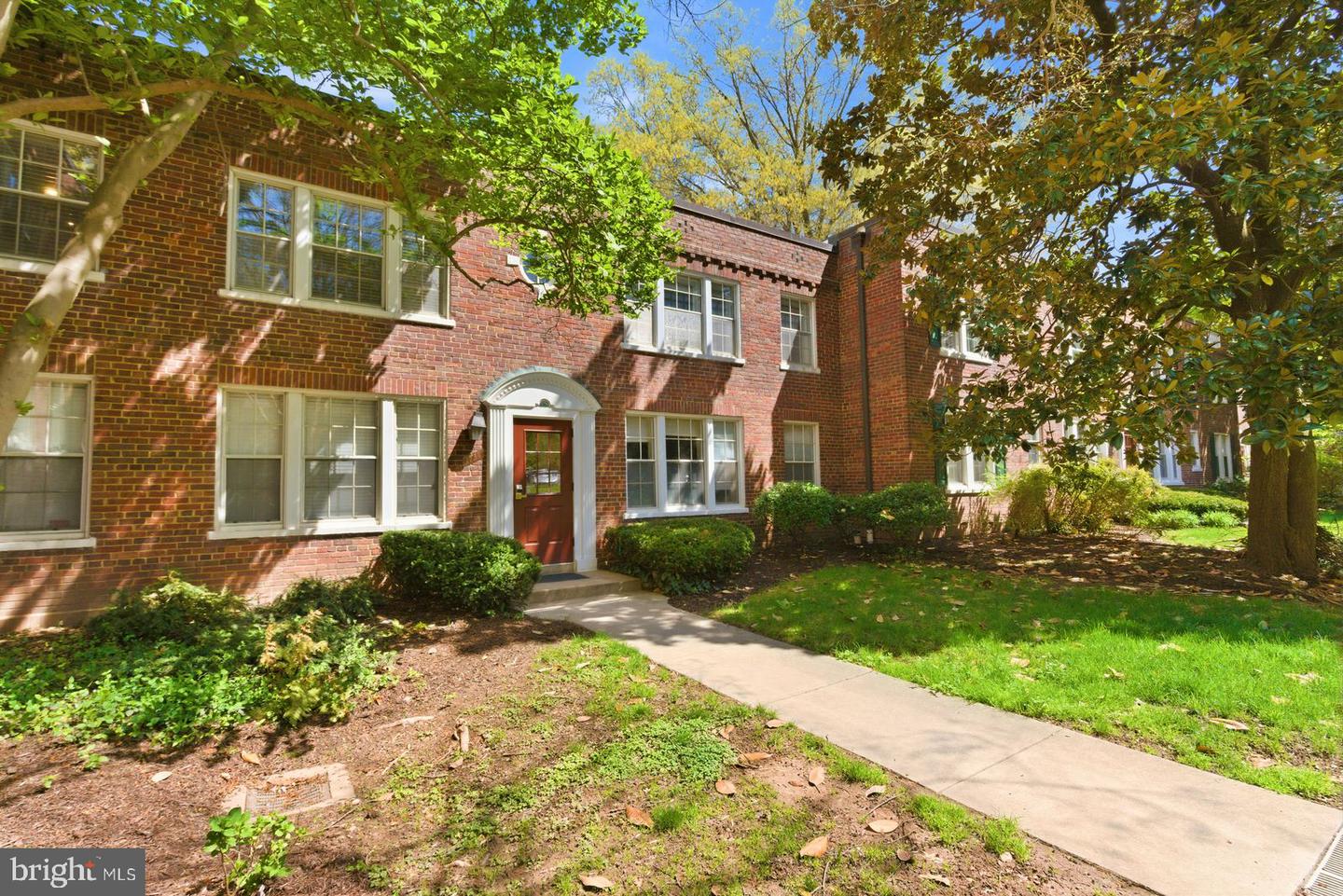 1739 N Troy Street #8-419, Arlington