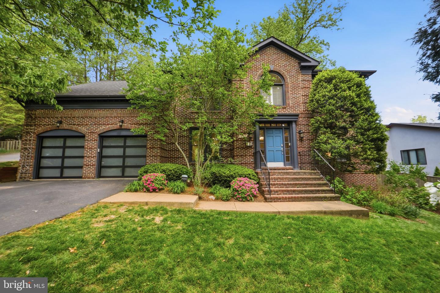 2235 Military Road, Arlington