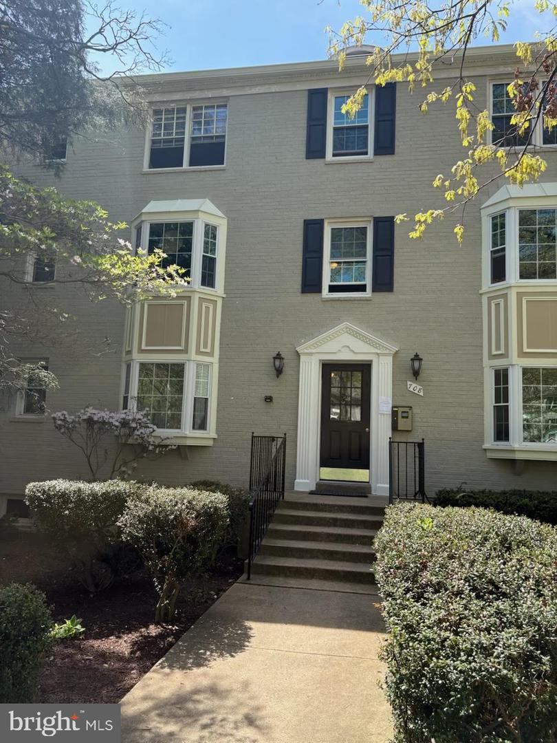 708 S Arlington Mill Drive #14201, Arlington