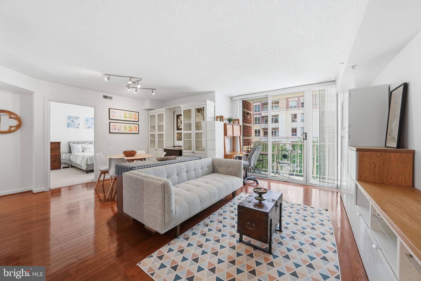 880 N Pollard Street #425, Arlington