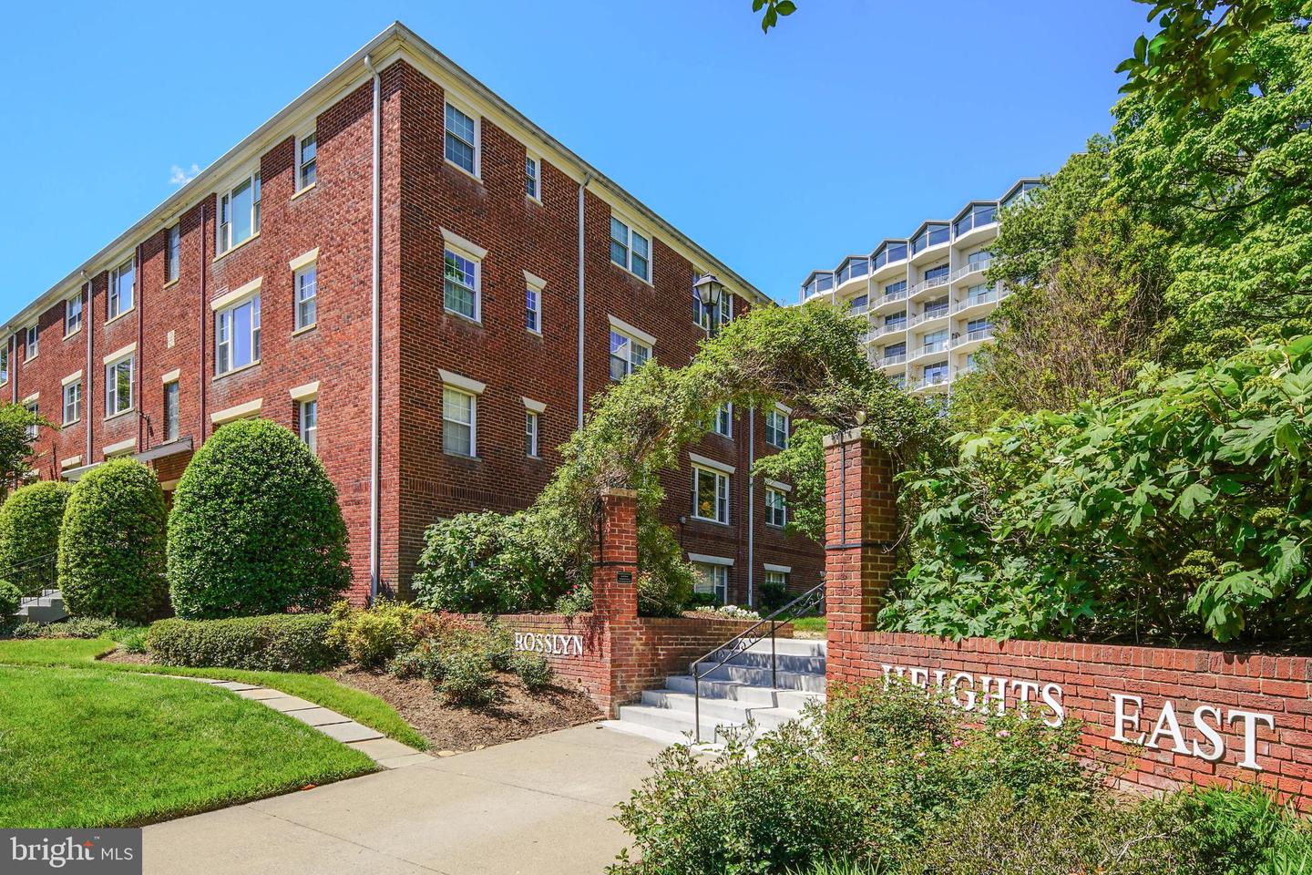 1224 Meade Street N #es202, Arlington
