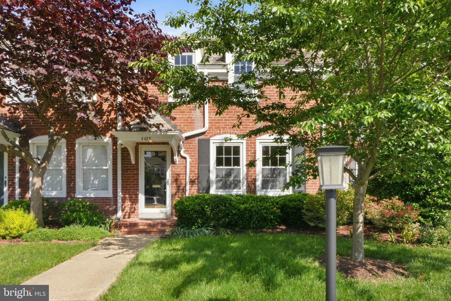 4425 36th Street S, Arlington