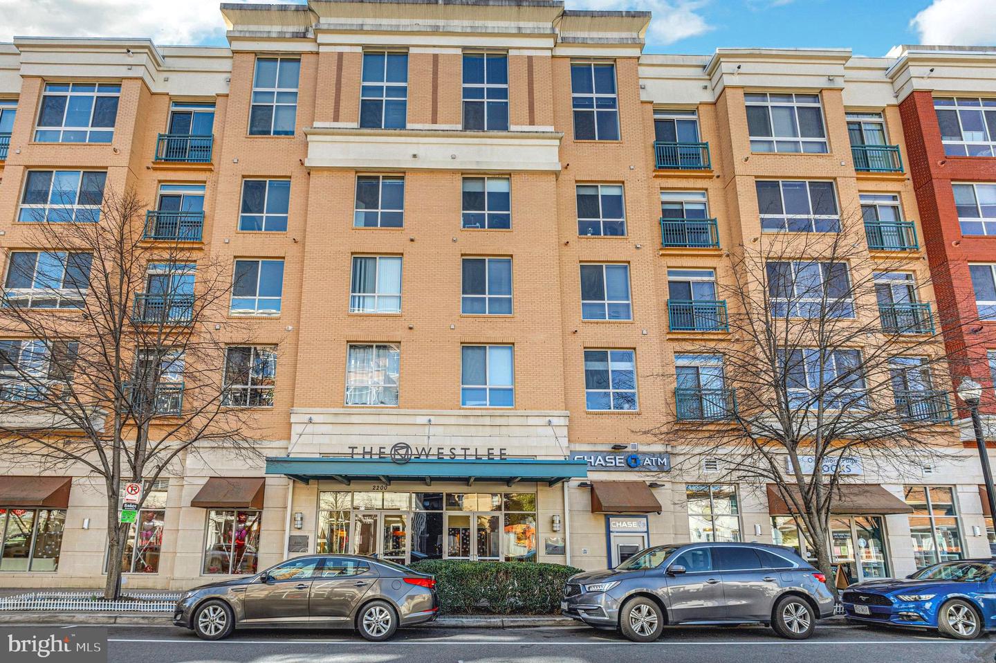 2200 N Westmoreland Street N #426
